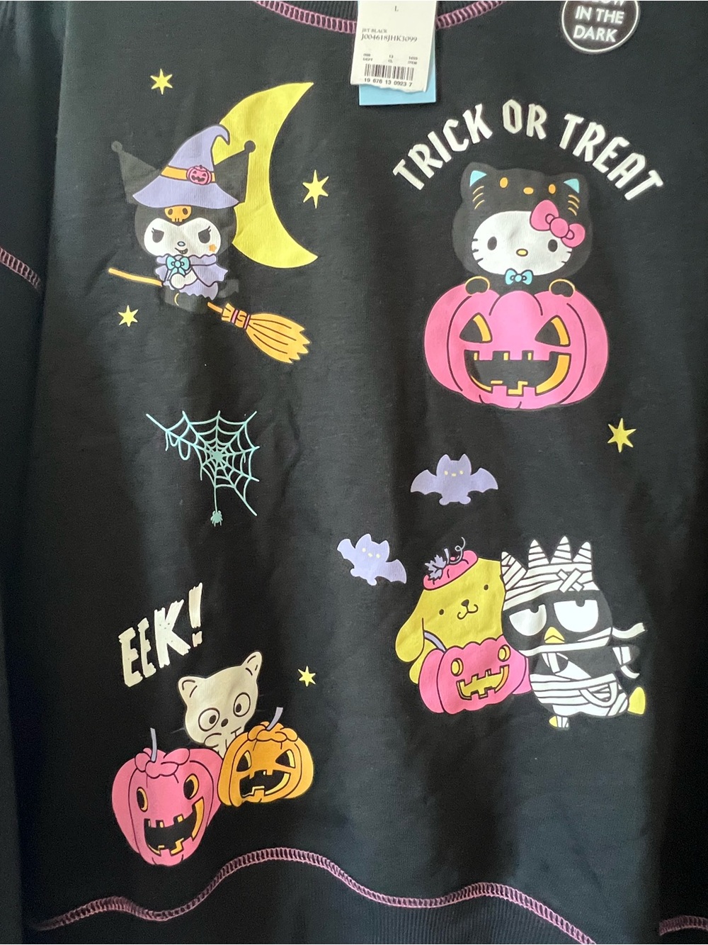 Sanrio Hello Kitty and Friends Halloween glow-in-the-dark graphic sweatshirt - Picture 4 of 5